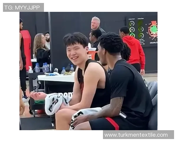 斯普利特称赞杨瀚森进步显著灵活性提升助力罚球线组织进攻 斯普利特称赞杨瀚森进步显著灵活性提升助力罚球线组织进攻
